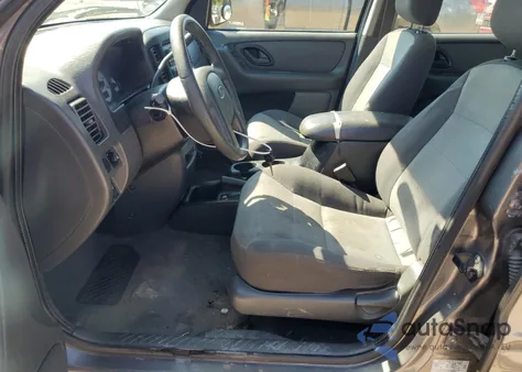 2004 Ford Escape Xls из США, поврежденный, VIN 1FMYU021X4KB40141